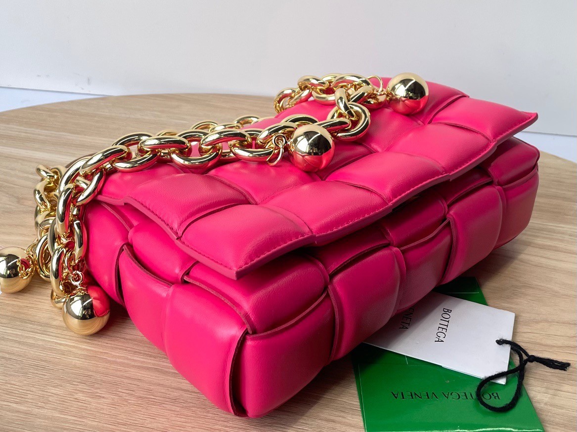 Bottega Veneta Chain Cassette Bag In Lollipop Lambskin 262