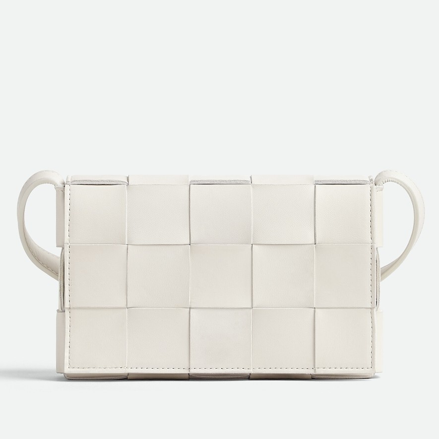 Bottega Veneta Small Cassette Bag In White Intrecciato Lambskin 132