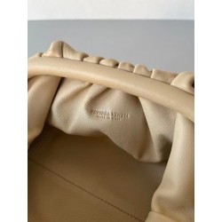 Bottega Veneta Mini Pouch In Beige Calfskin 703