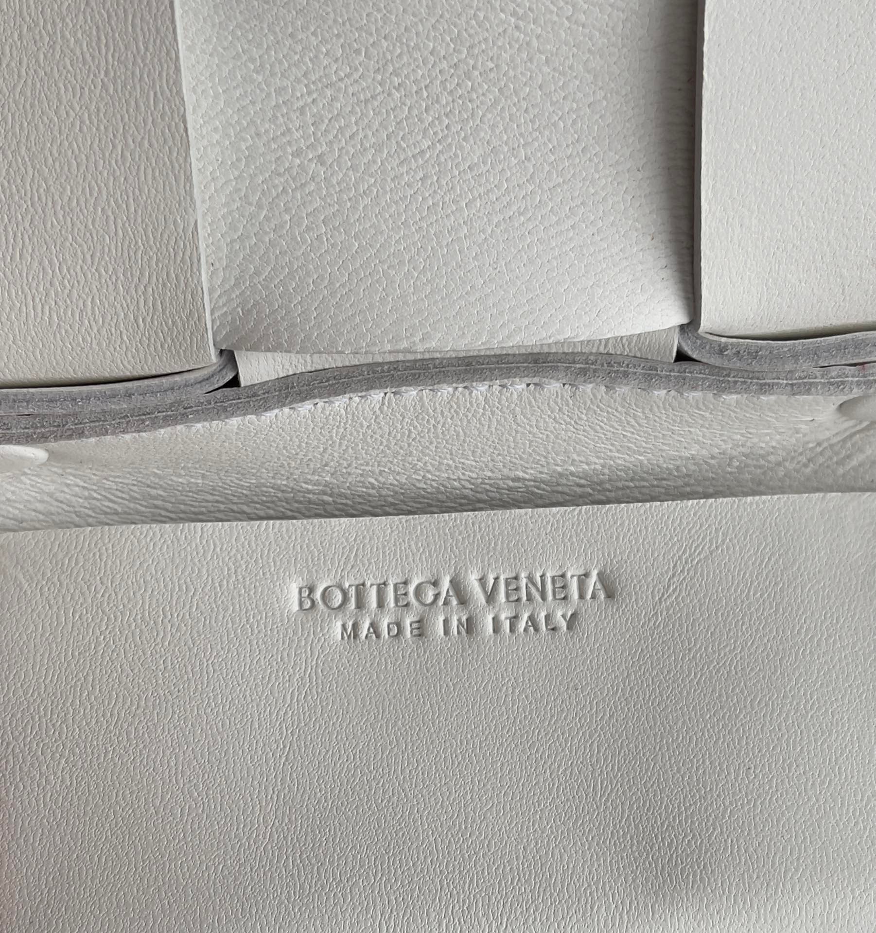 Bottega Veneta Candy Cassette Bag In White Lambskin 117