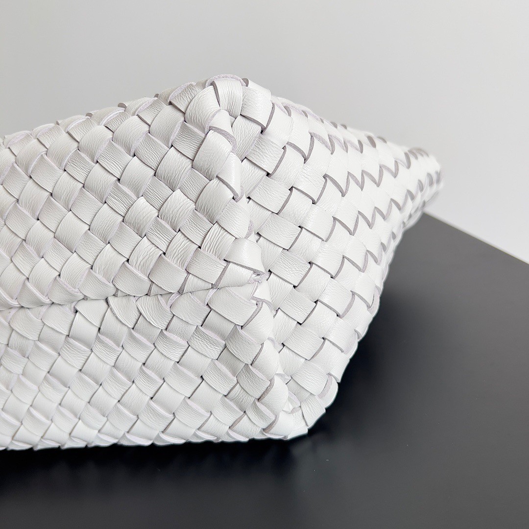 Bottega Veneta Mini Cabat Bag In White Intrecciato Lambskin 634