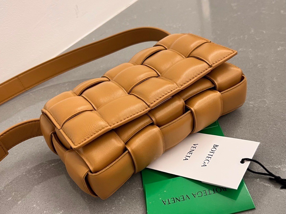 Bottega Veneta Small Padded Cassette Bag In Camel Lambskin 750