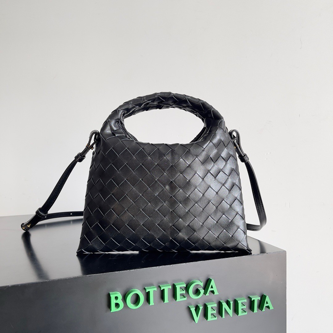 Bottega Veneta Mini Hop Bag in Black Intrecciato Calfskin 602