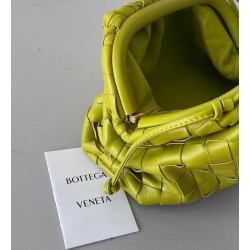 Bottega Veneta Mini Pouch In Kiwi Intrecciato Lambskin 746