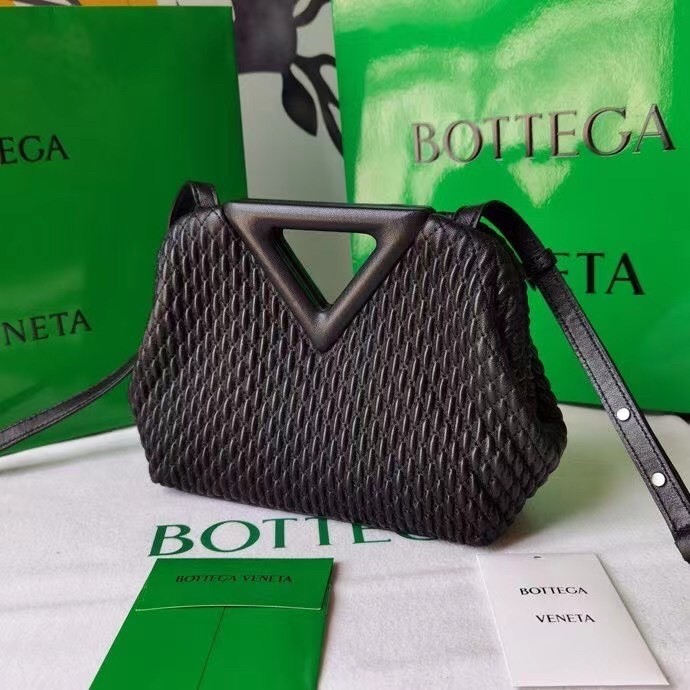 Bottega Veneta Small Point Bag In Black Quilted Leather 792