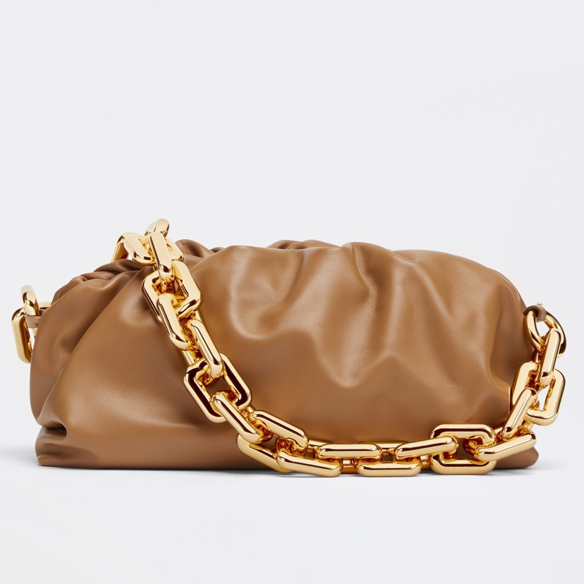 Bottega Veneta The Chain Pouch Bag In Teak Calfskin 833