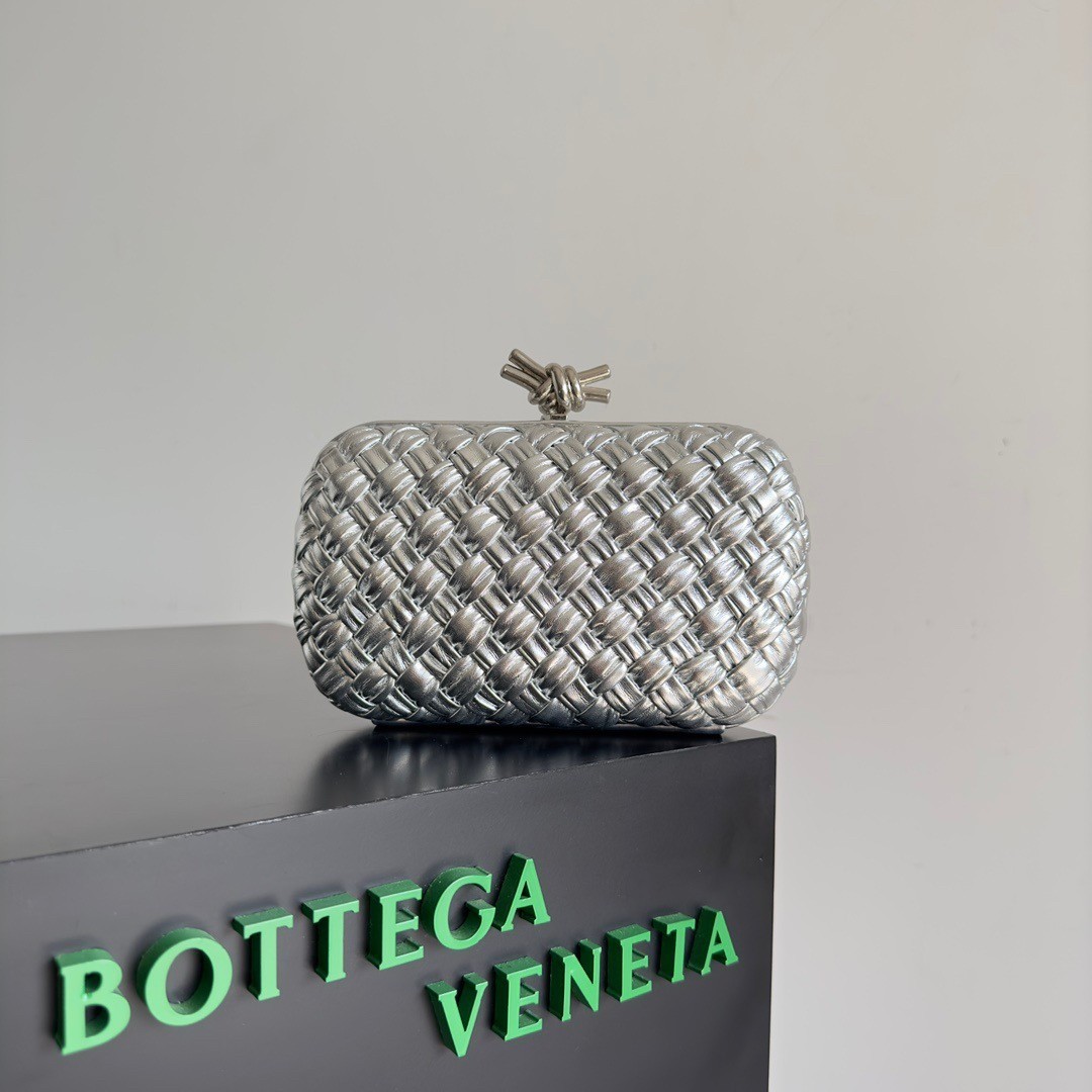 Bottega Veneta Knot Minaudiere Clutch In Silver Intreccio laminated Leather  612