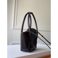 Bottega Veneta Mini Arco Bag In Black Intrecciato Calfskin 827