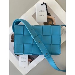 Bottega Veneta Cassett Bag In Mallard Intrecciato Lambskin 174