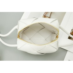 Bottega Veneta Mini Cassette Camera Bag In White Lambskin 284