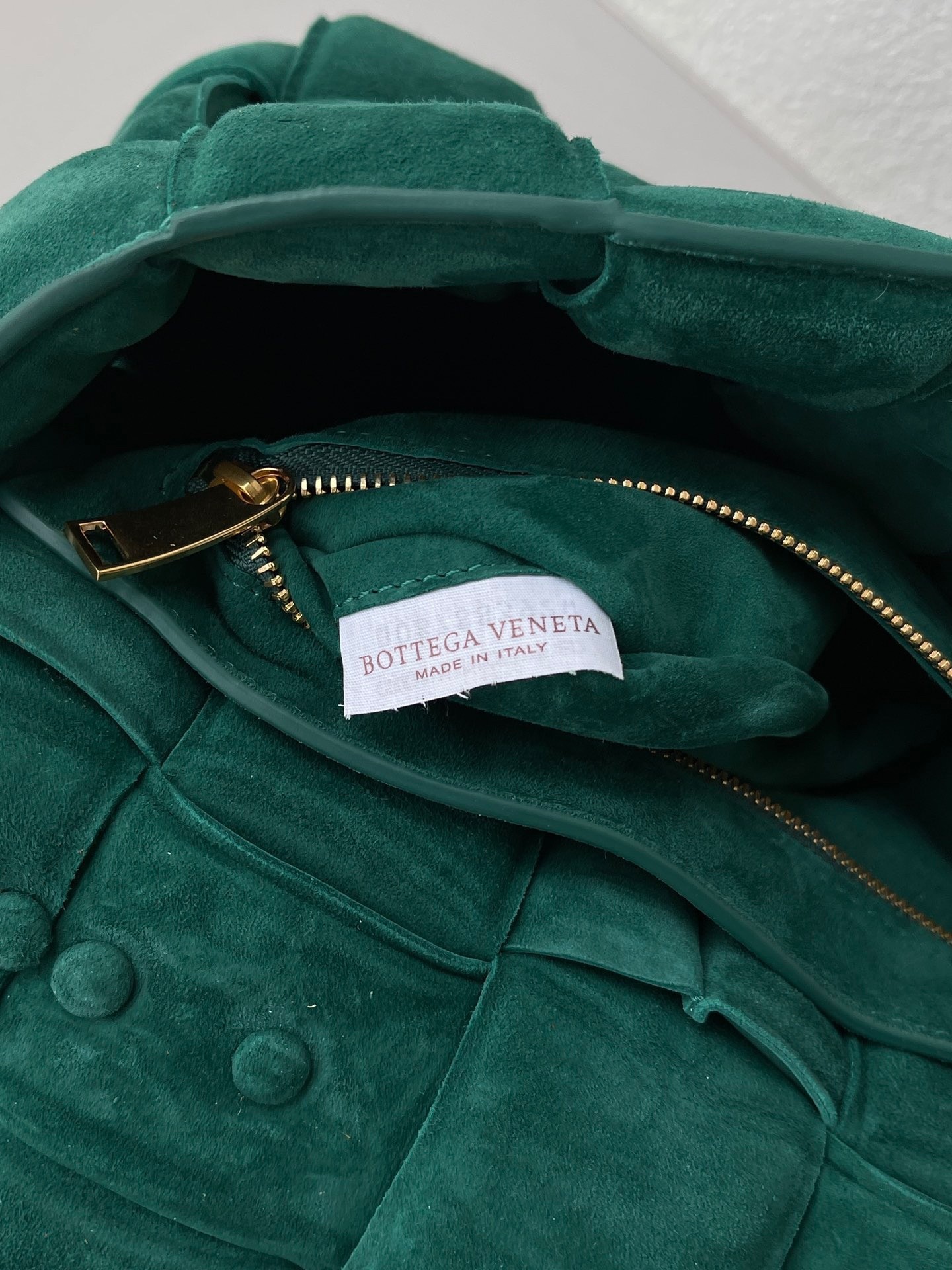 Bottega Veneta Chain Cassette Bag In Emerald Green Suede 501