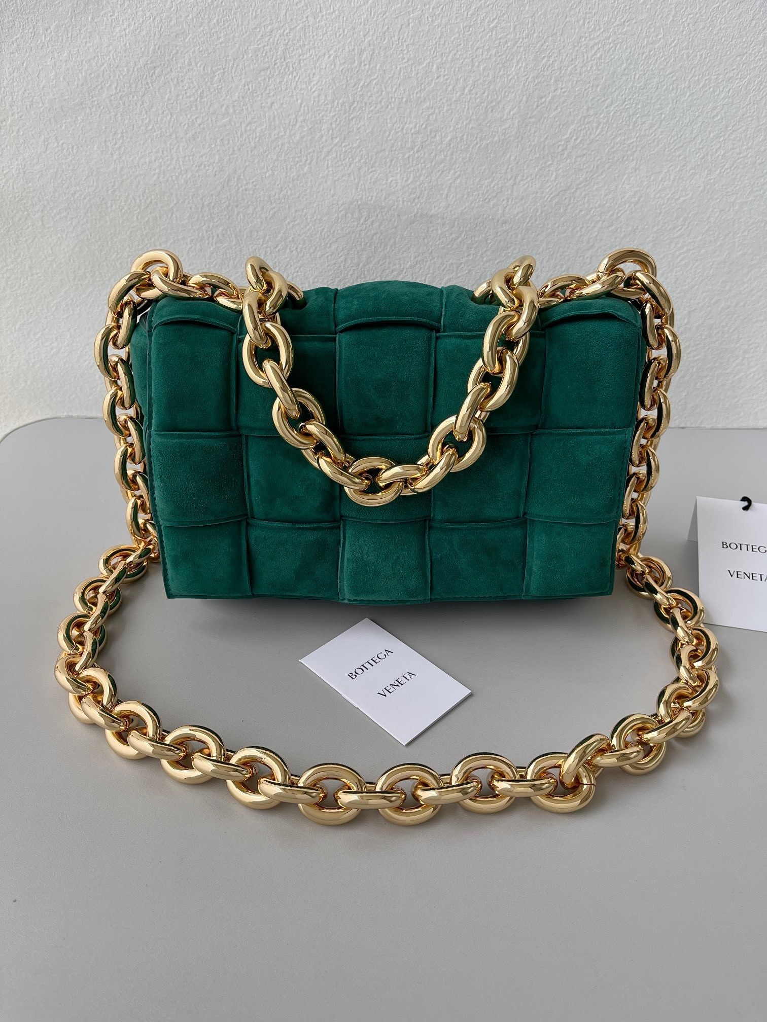 Bottega Veneta Chain Cassette Bag In Emerald Green Suede 501