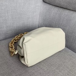 Bottega Veneta The Chain Pouch In Plaster Calfskin 590