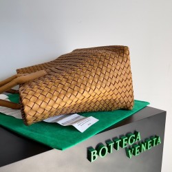 Bottega Veneta Medium Cabat Bag In Caramel Intrecciato Lambskin 715