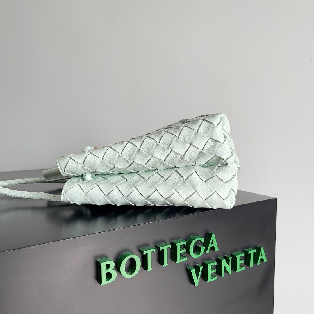 Bottega Veneta Small Andiamo Bag In Glacier Intrecciato Lambskin 762