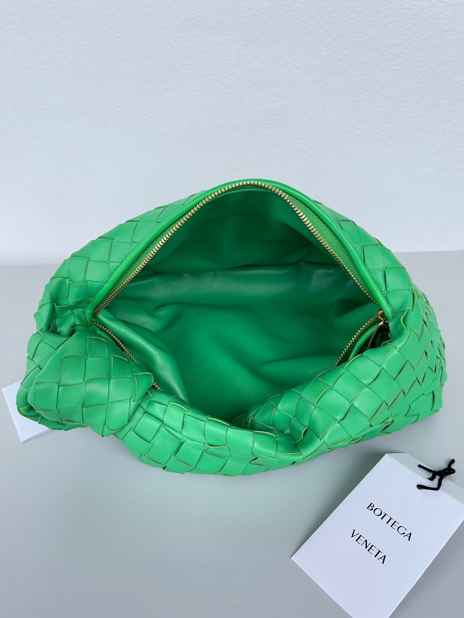 Bottega Veneta BV Jodie Teen Bag In Green Intrecciato Leather 898