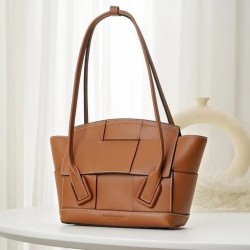 Bottega Veneta Arco Small Bag In Caramel Intrecciato Calfskin 988