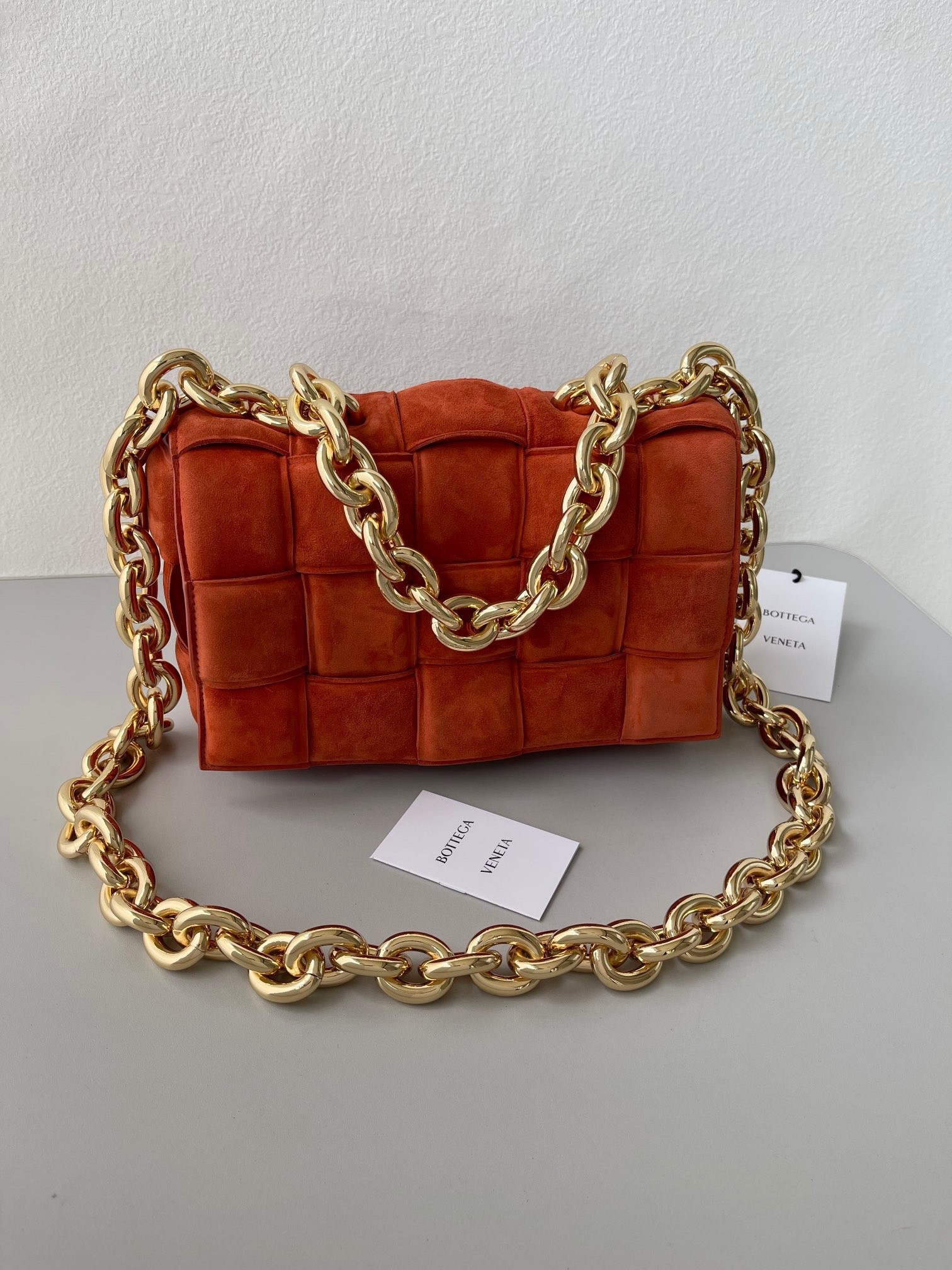 Bottega Veneta Chain Cassette Bag In Maple Suede 091