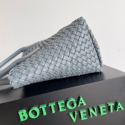 Bottega Veneta Cabat Medium Bag In Thunder Intrecciato Lambskin 264