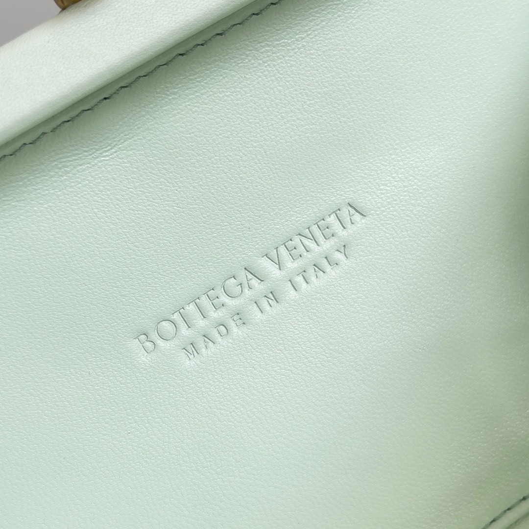 Bottega Veneta Knot Minaudiere Clutch In Glacier Intreccio Leather 474