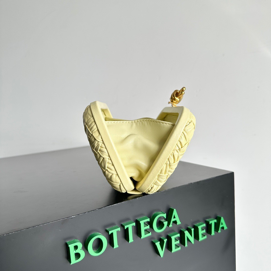 Bottega Veneta Knot Minaudiere Clutch In Ice Cream Foulard Intreccio Leather 513