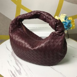 Bottega Veneta BV Jodie Small Bag In Fondant Intrecciato Leather 631