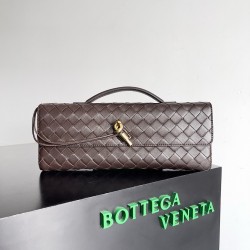 Bottega Veneta Andiamo Clutch with Handle in Fondant Intrecciato Lambskin 728