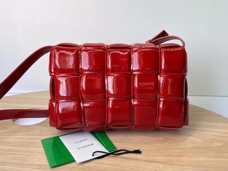 Bottega Veneta Padded Cassette Bag In Red Deerskin 848