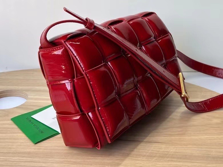 Bottega Veneta Padded Cassette Bag In Red Deerskin 848