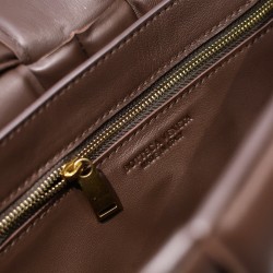 Bottega Veneta Chain Cassette Bag In Fondant Lambskin 684