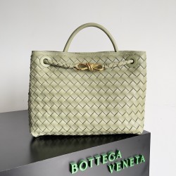 Bottega Veneta Medium Andiamo Bag In Travertine Intrecciato Lambskin 415