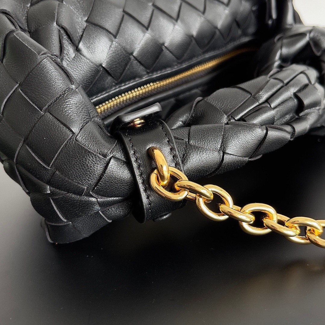 Bottega Veneta Mini Jodie Chain Bag In Black Intrecciato Lambskin 520