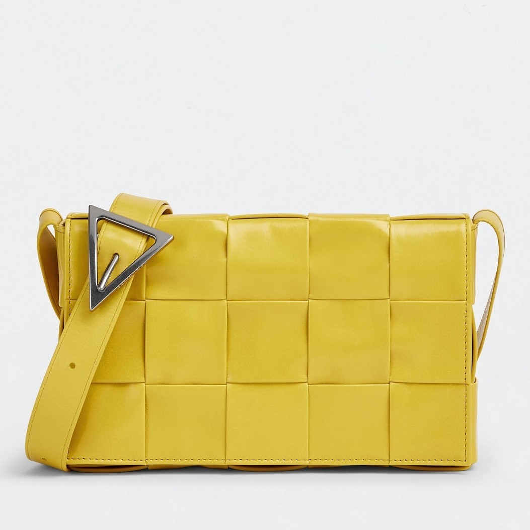 Bottega Veneta Cassett Bag In Yellow Wrinkled Calfskin 135