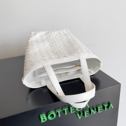 Bottega Veneta Small Flip Flap Bag in White Intrecciato Lambskin 340