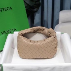 Bottega Veneta BV Jodie Mini Bag In Porridge Intrecciato Lambskin 375