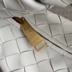 Bottega Veneta Mini BV Jodie Bag In White Woven Leather 412