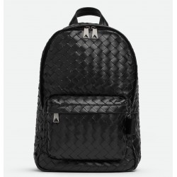 Bottega Veneta Small Backpack In Black Intrecciato Calfskin 006