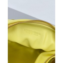 Bottega Veneta BV Jodie Mini Bag In Lantern Intrecciato Lambskin 076