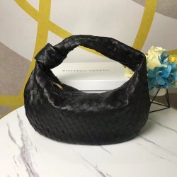 Bottega Veneta BV Jodie Small Bag In Black Intrecciato Leather 668