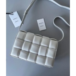 Bottega Veneta Padded Cassette Bag In White Lambskin 695