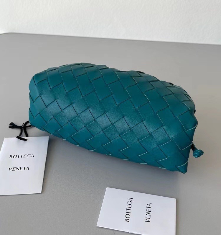 Bottega Veneta Mini Pouch In Mallard Intrecciato Lambskin 252