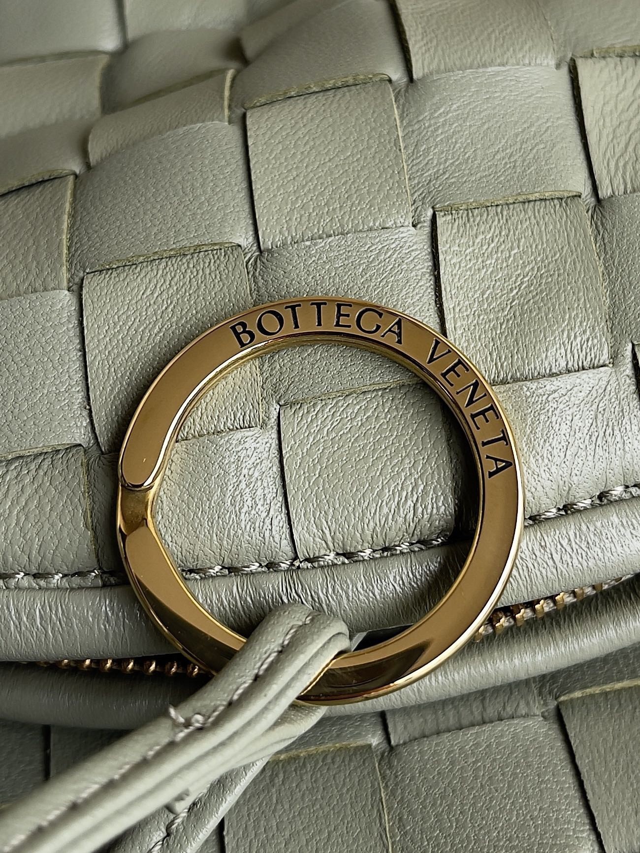 Bottega Veneta Gemelli Medium Bag in Travertine Intrecciato Lambskin 603