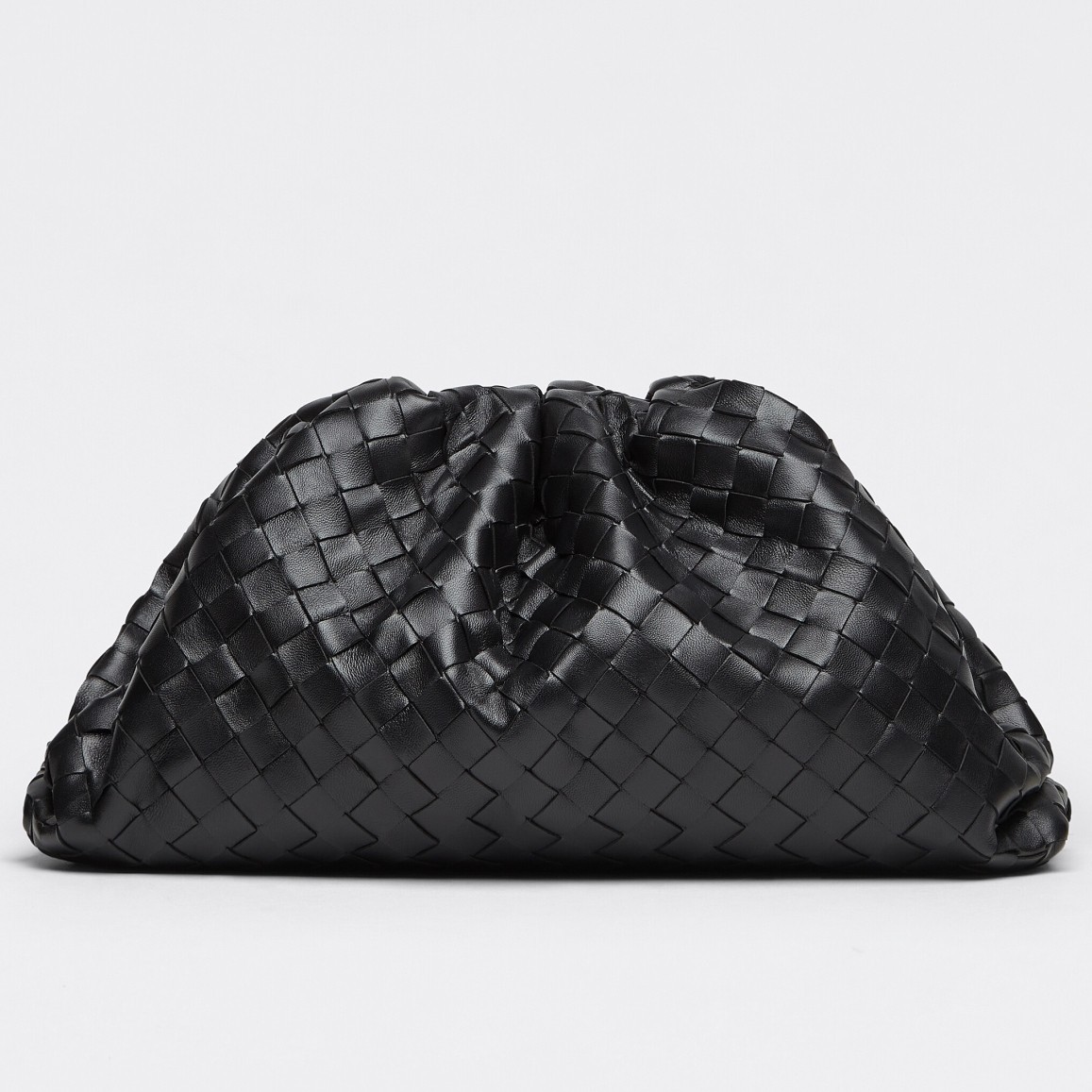 Bottega Veneta The Pouch Clutch In Black Intrecciato Leather 798