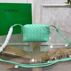 Bottega Veneta Mini Loop Bag In Fountain Intrecciato Lambskin 774