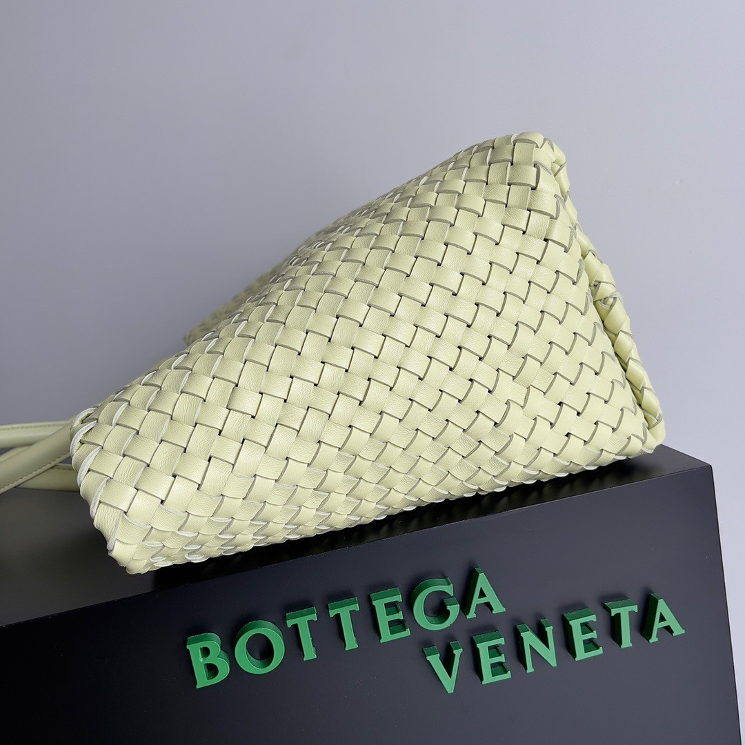 Bottega Veneta Large Cabat Bag In Zest Washed Intrecciato Lambskin 821