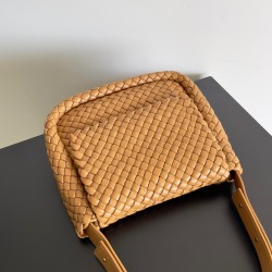 Bottega Veneta Cobble Small Bag in Caramel Intrecciato Leather 865