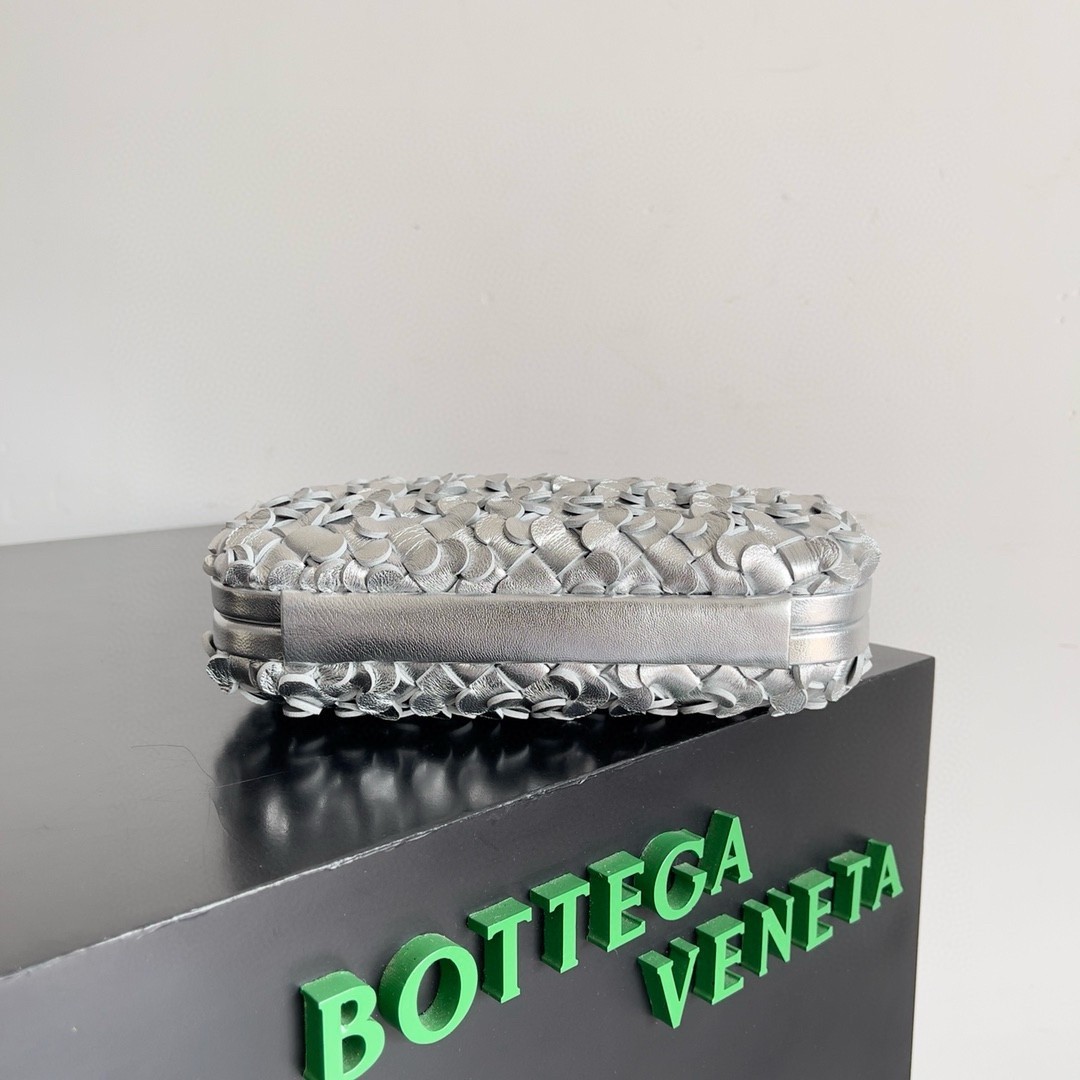 Bottega Veneta Knot Minaudiere Clutch in Silver Sequins Laminated Leather 966