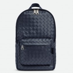 Bottega Veneta Small Backpack In Dark Blue Intrecciato Calfskin 323