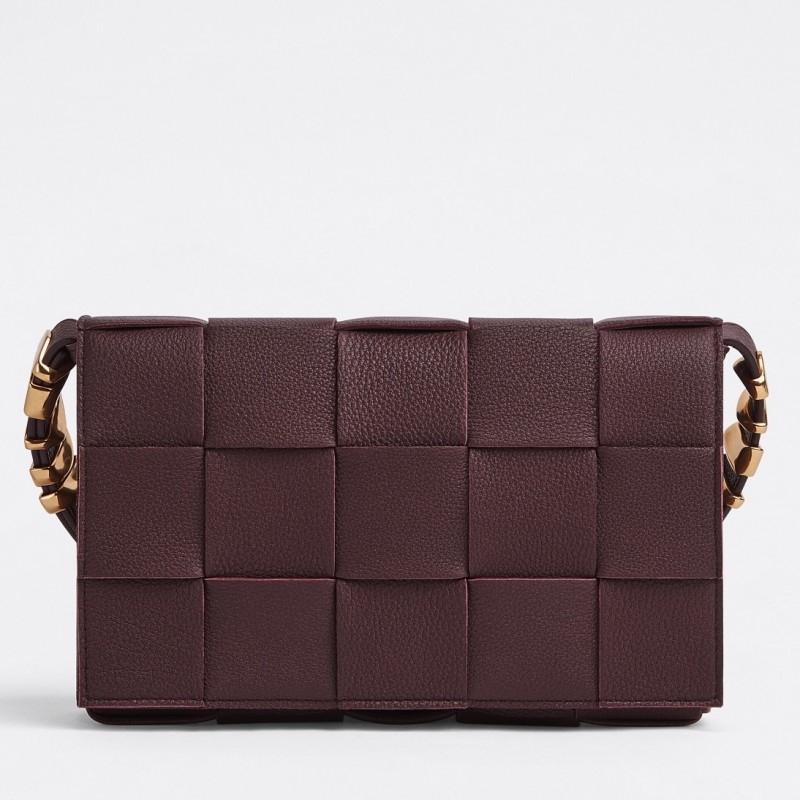 Bottega Veneta Cassette Bag In Burgundy Grained Leather 510