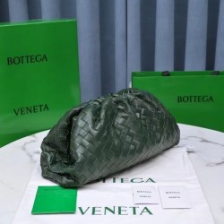 Bottega Veneta Large Pouch Clutch In Raintree Intrecciato Lambskin 599